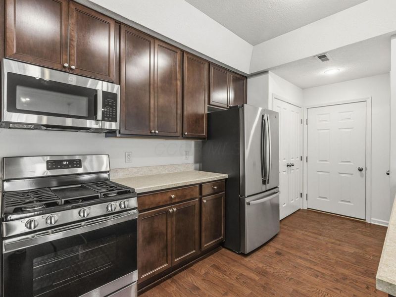 3238 Rossmore Circle, Powell, OH 43065 Photo 10