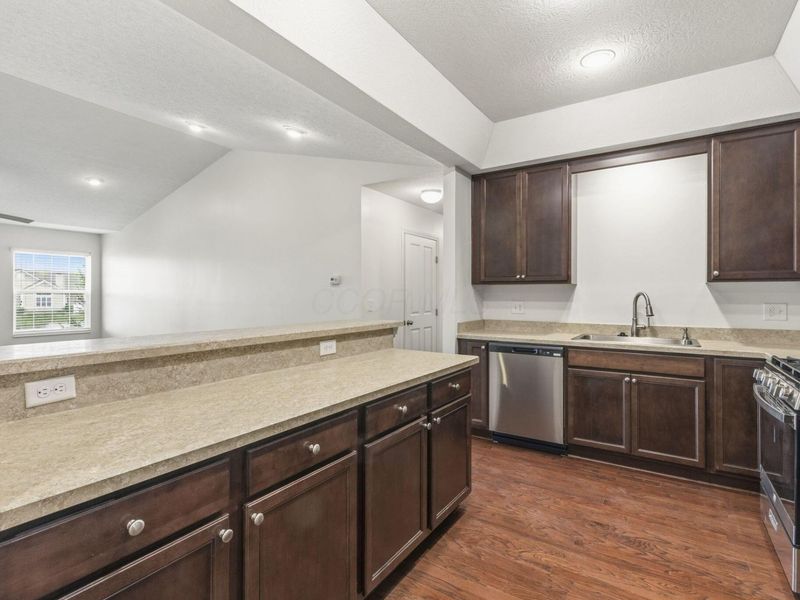 3238 Rossmore Circle, Powell, OH 43065 Photo 13