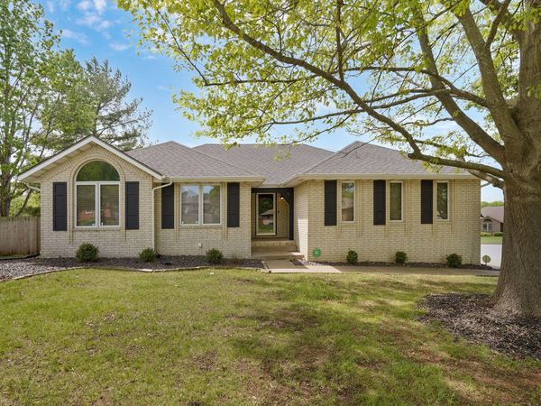 5114 S Forest Court , Springfield, MO 65810