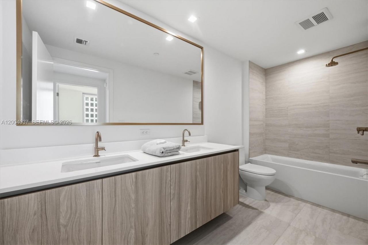 77 SE 5th Street, Unit 2614, Miami, FL 33131 Photo