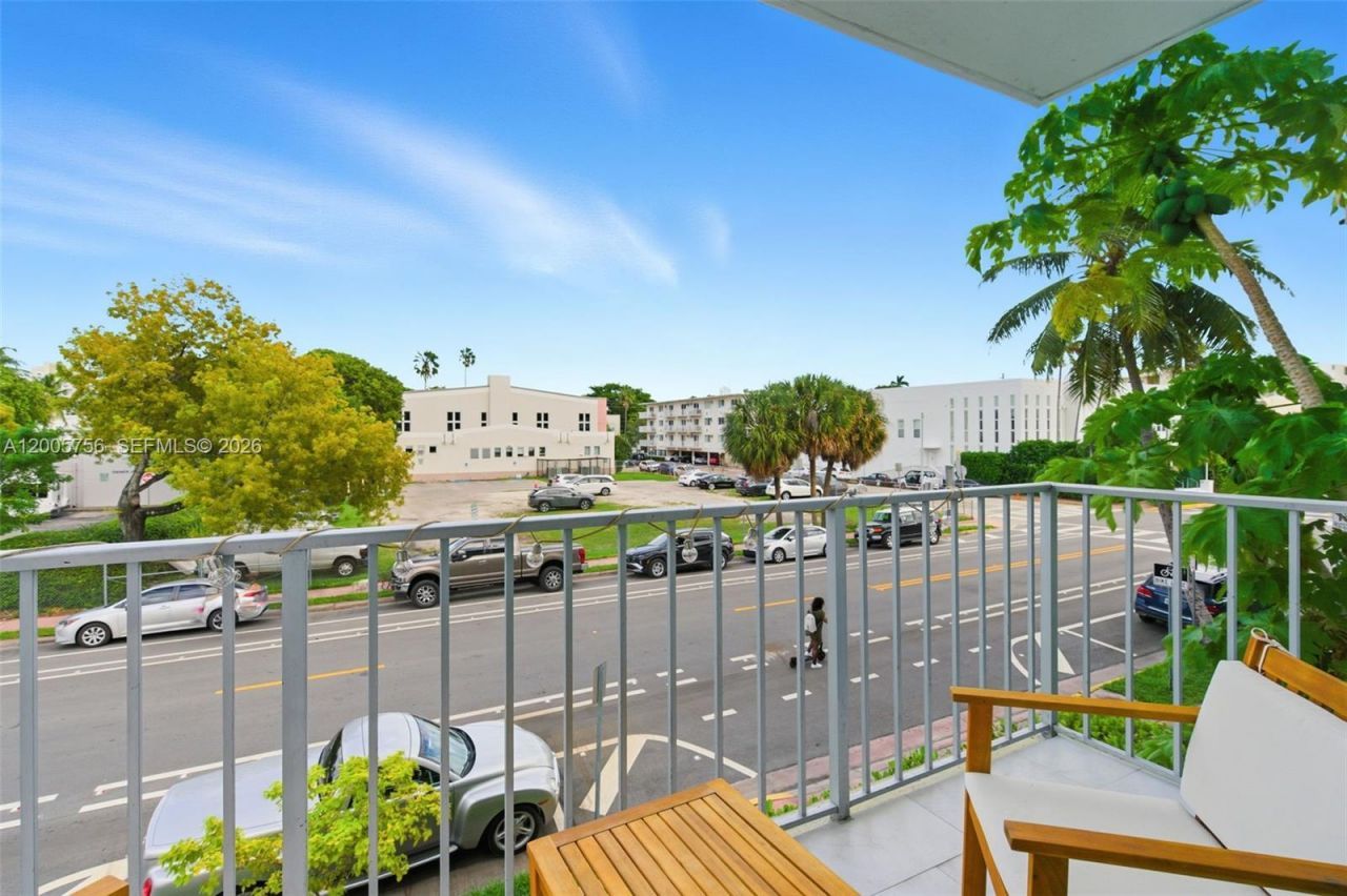 1428 Euclid Ave, Unit 207, Miami Beach, FL 33139 Photo