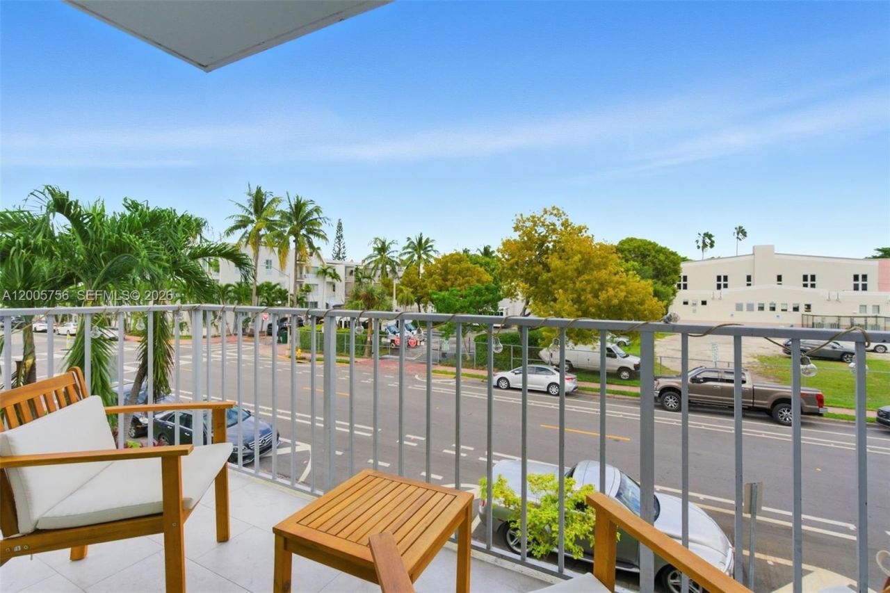 1428 Euclid Ave, Unit 207, Miami Beach, FL 33139 Photo
