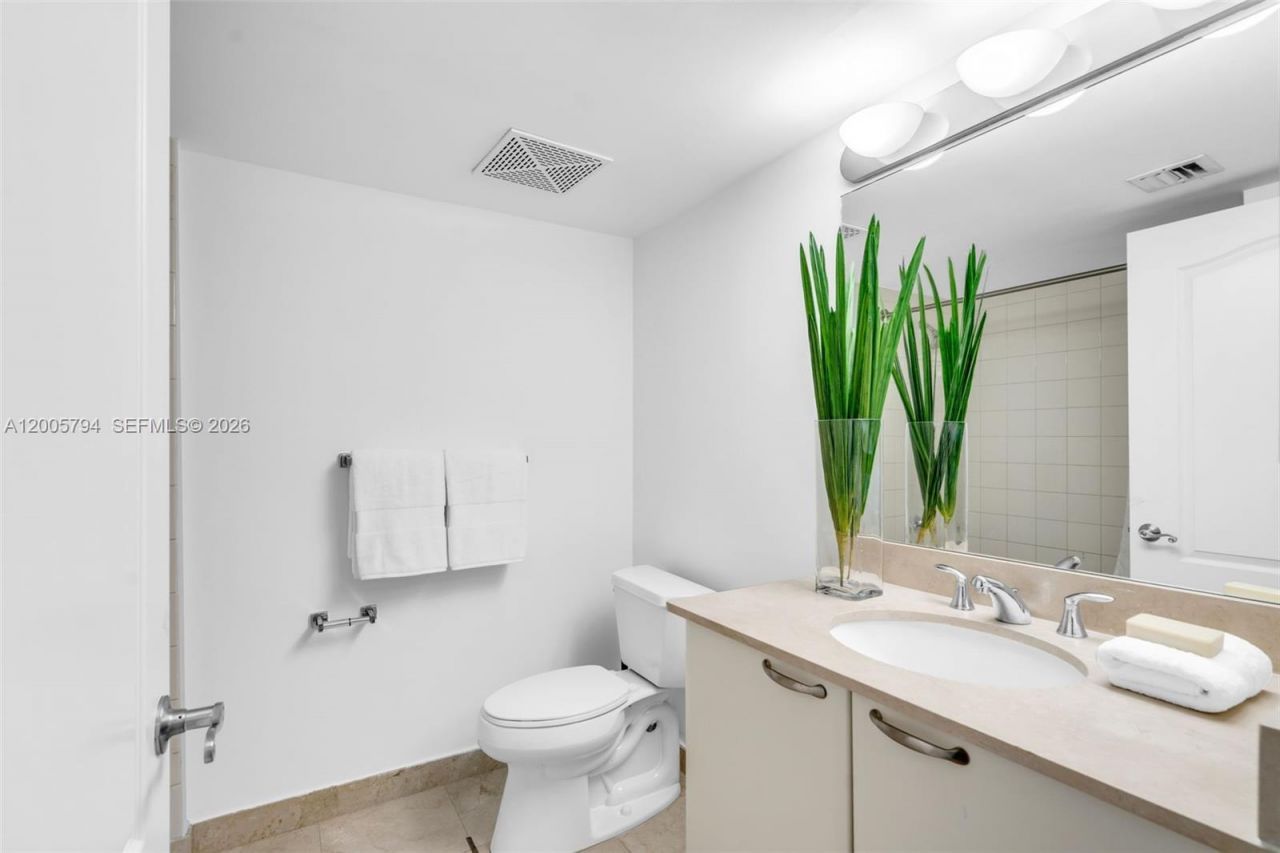 2101 Brickell Ave, Unit 306, Miami, FL 33129 Photo