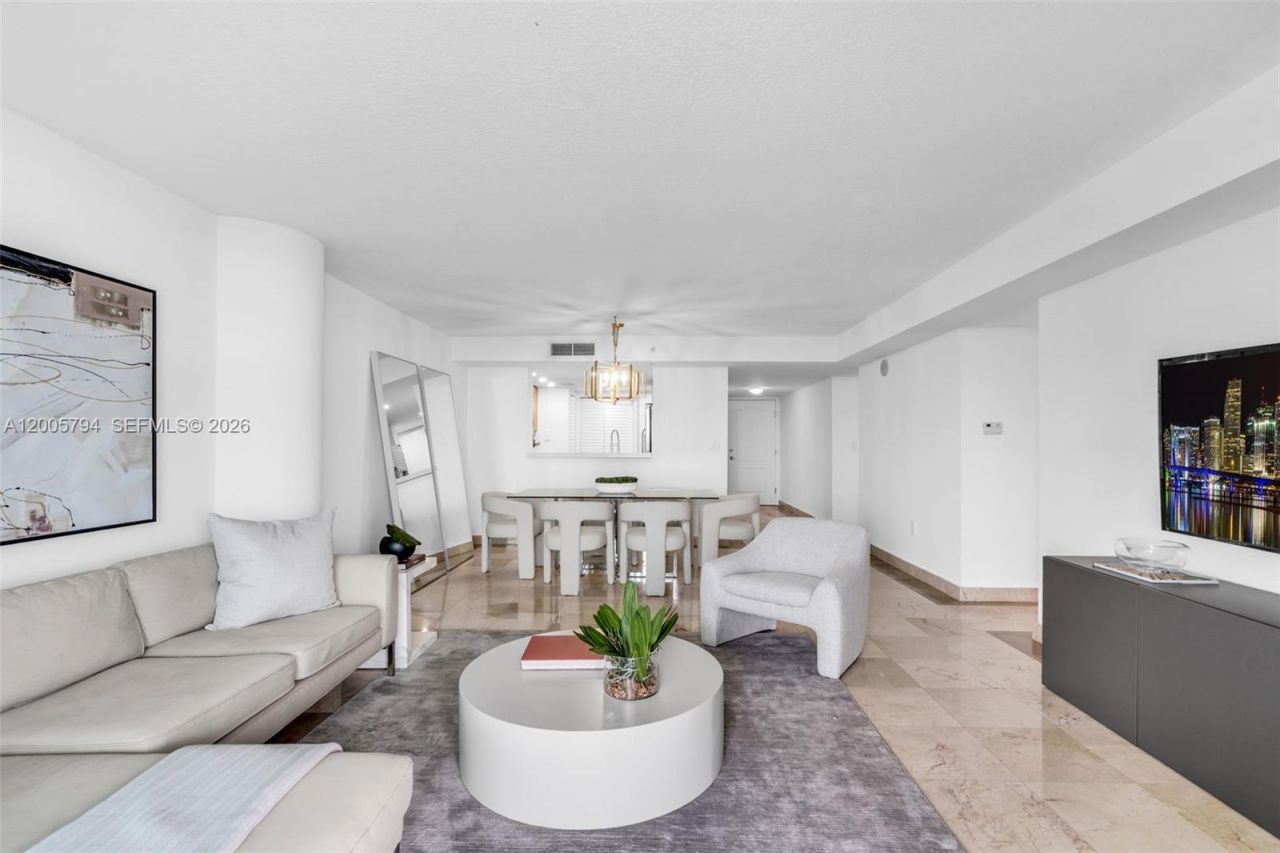 2101 Brickell Ave, Unit 306, Miami, FL 33129 Photo