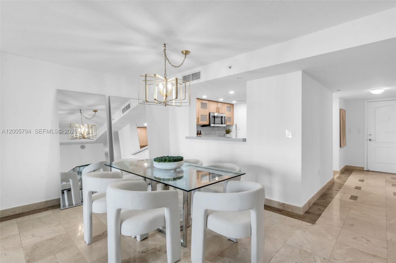 2101 Brickell Ave, Unit 306, Miami, FL 33129 Photo