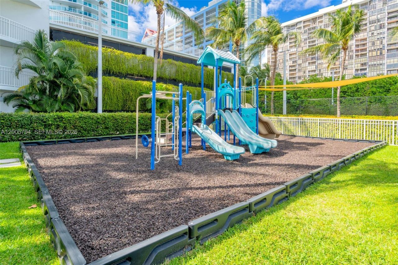 2101 Brickell Ave, Unit 306, Miami, FL 33129 Photo