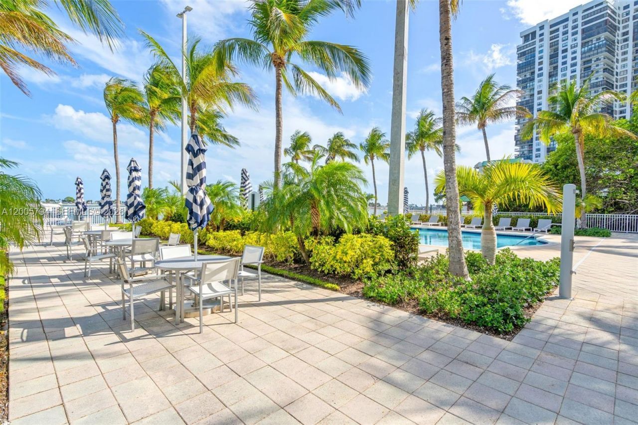 2101 Brickell Ave, Unit 306, Miami, FL 33129 Photo