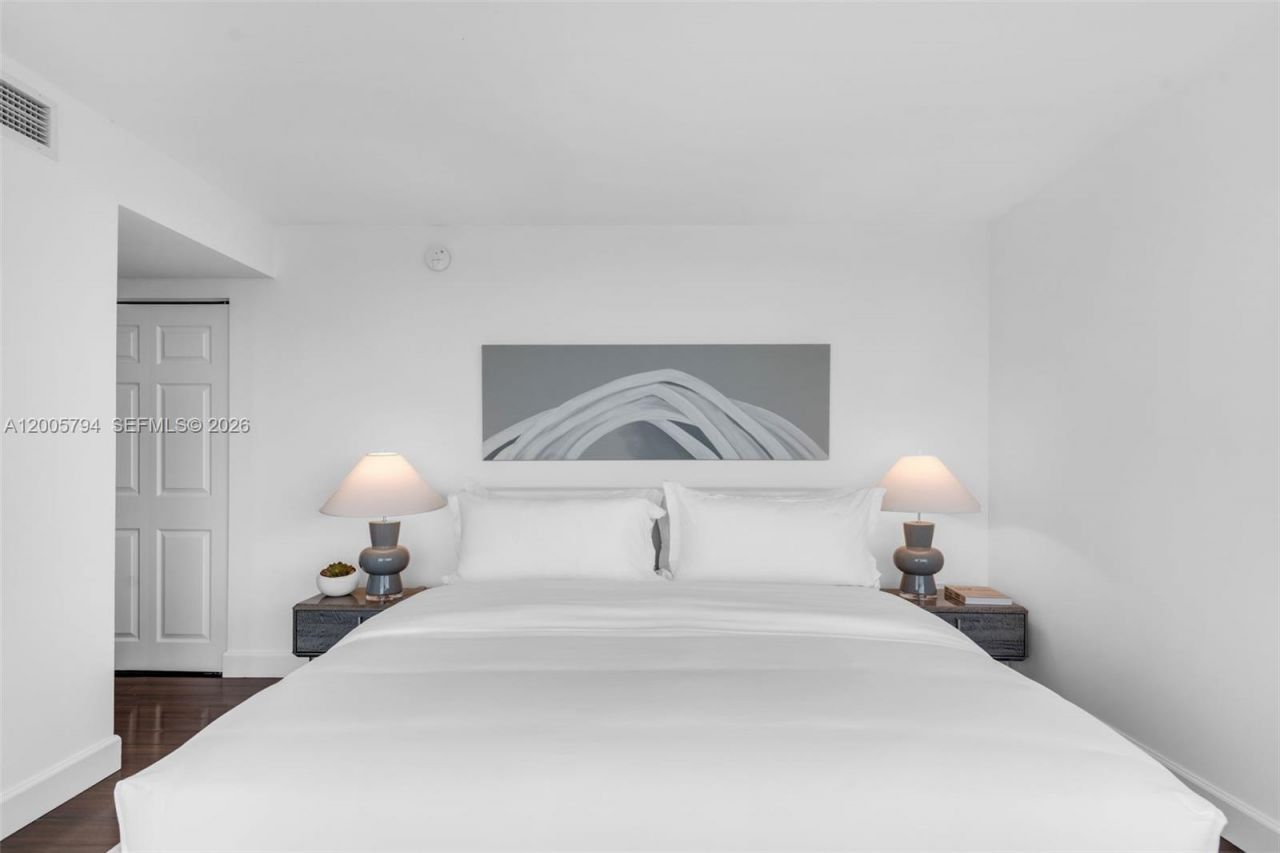 2101 Brickell Ave, Unit 306, Miami, FL 33129 Photo