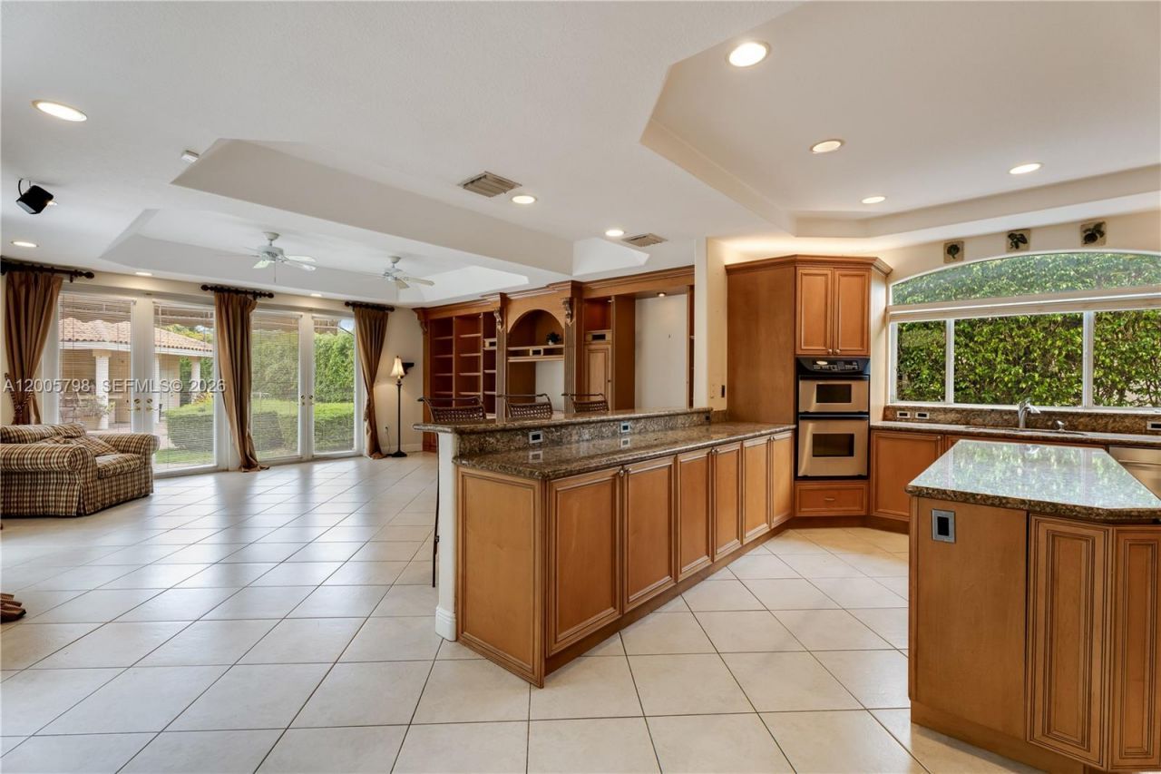 11071 SW 28th St , Miami, FL 33165 Photo