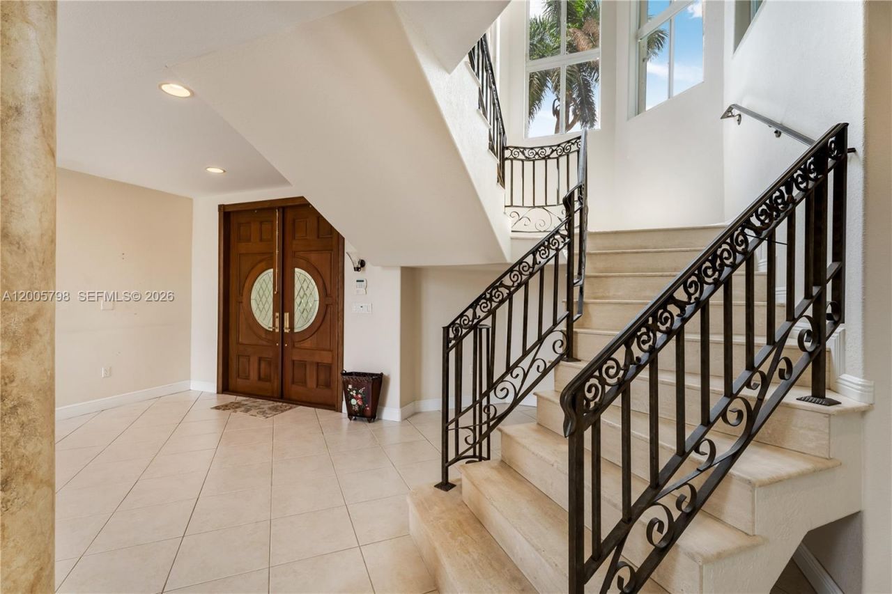 11071 SW 28th St , Miami, FL 33165 Photo