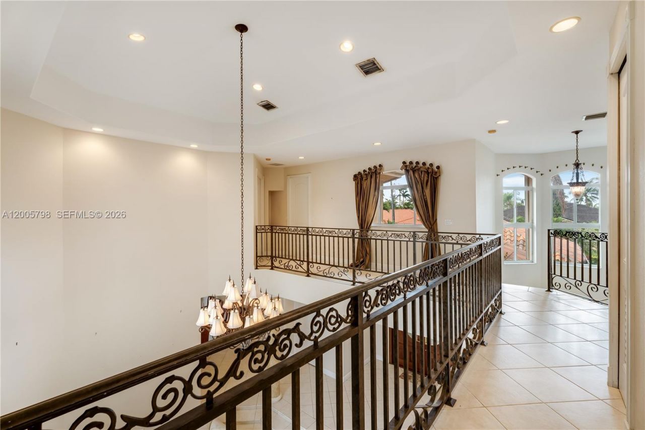 11071 SW 28th St , Miami, FL 33165 Photo