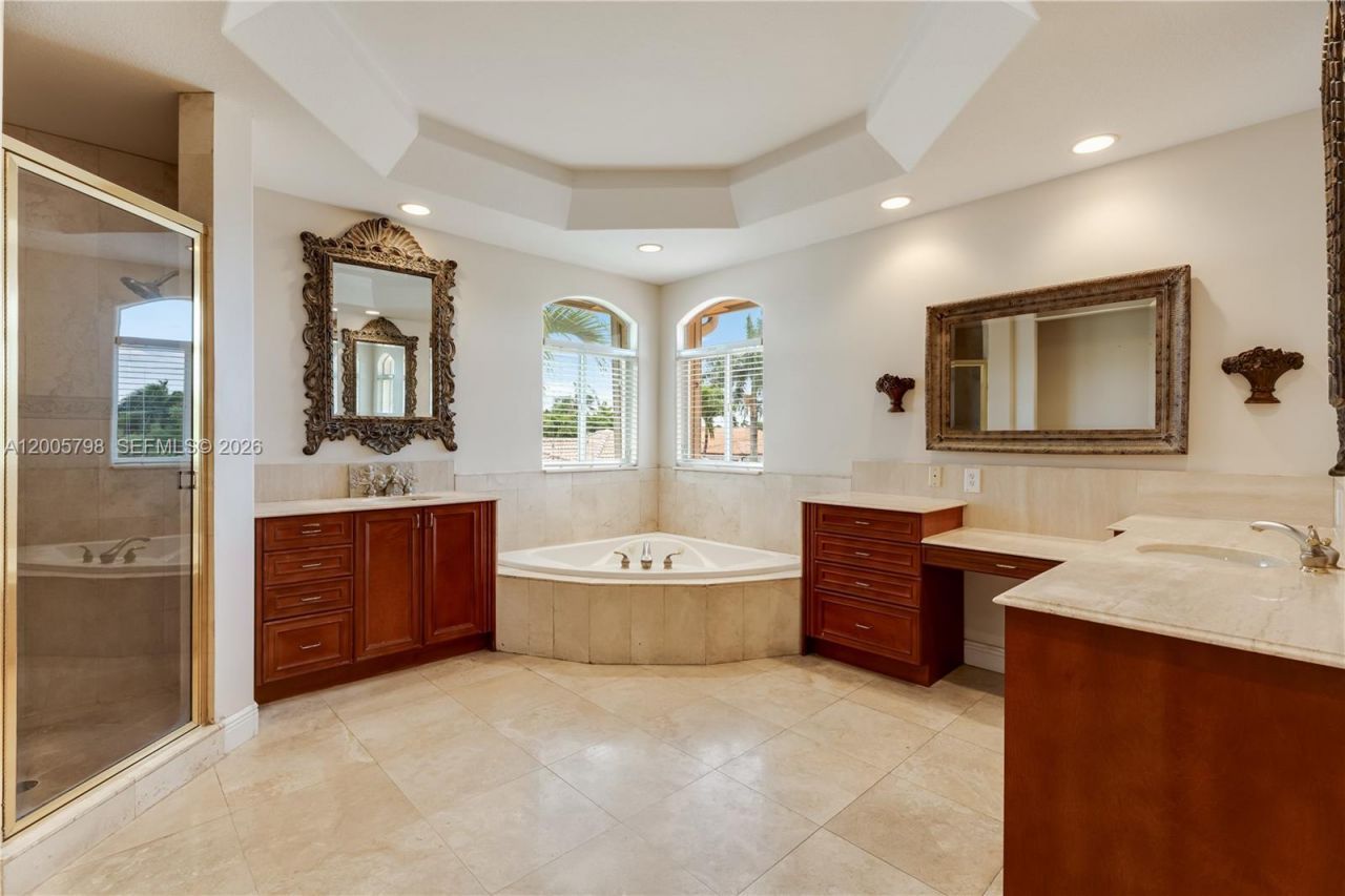 11071 SW 28th St , Miami, FL 33165 Photo