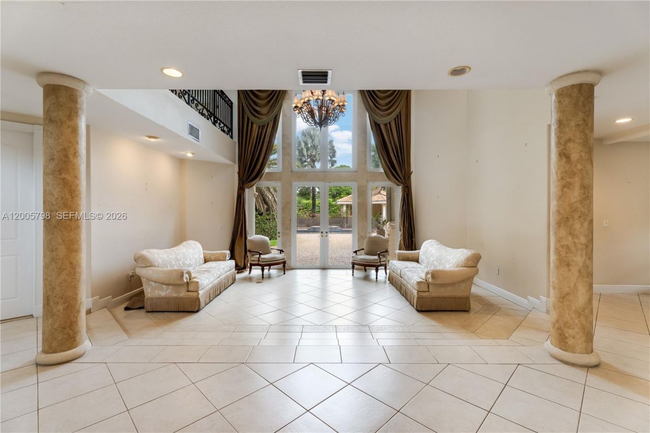 11071 SW 28th St , Miami, FL 33165 Photo