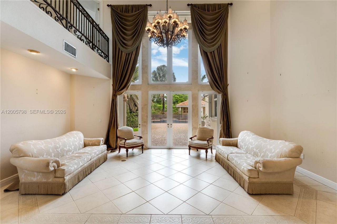 11071 SW 28th St , Miami, FL 33165 Photo