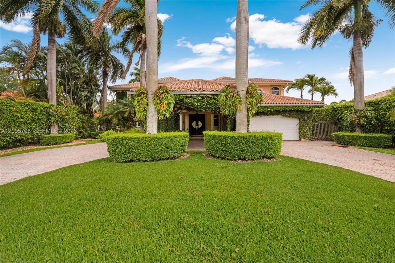 11071 SW 28th St , Miami, FL 33165 Photo