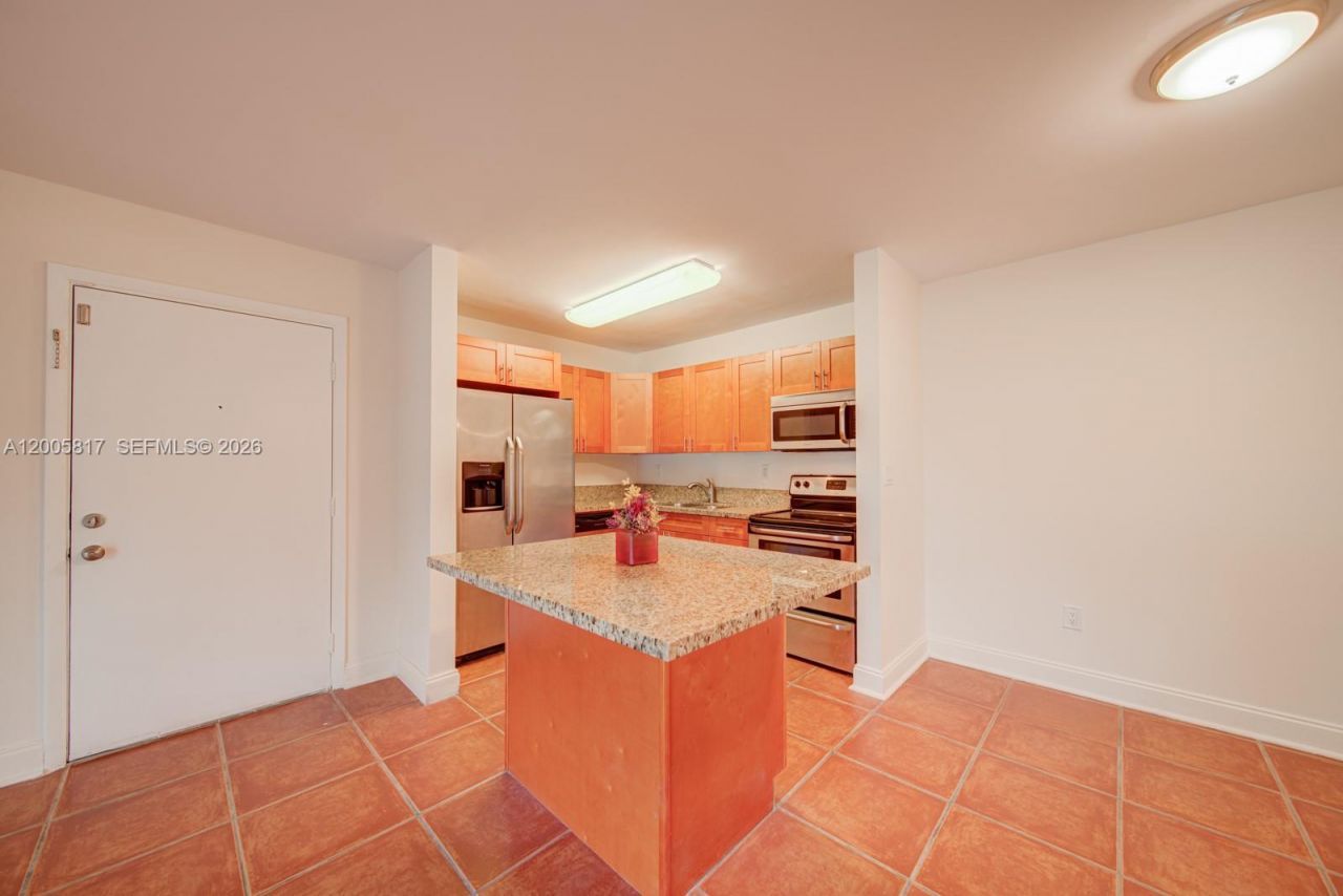 9715 Hammocks Blvd , Unit 106, Miami, FL 33196 Photo