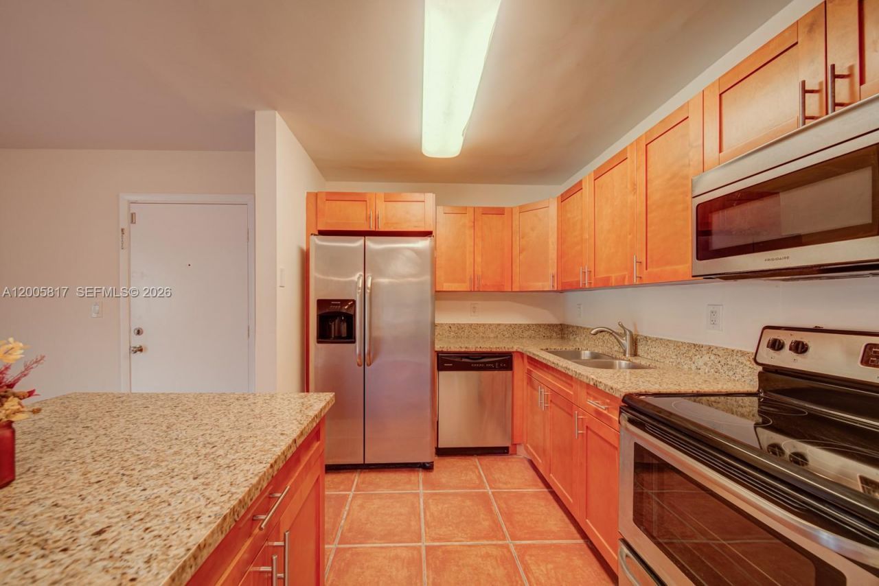 9715 Hammocks Blvd , Unit 106, Miami, FL 33196 Photo