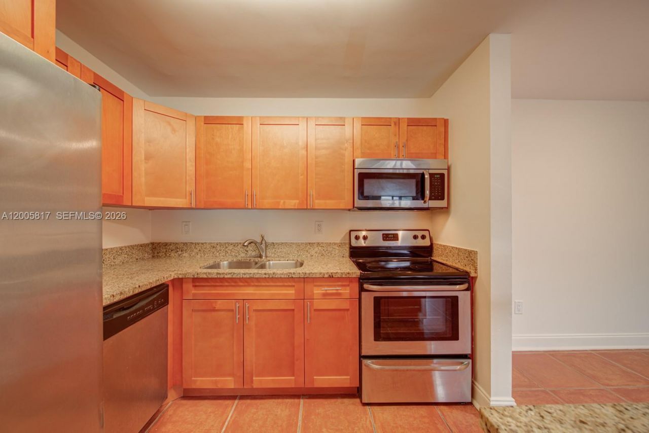 9715 Hammocks Blvd , Unit 106, Miami, FL 33196 Photo