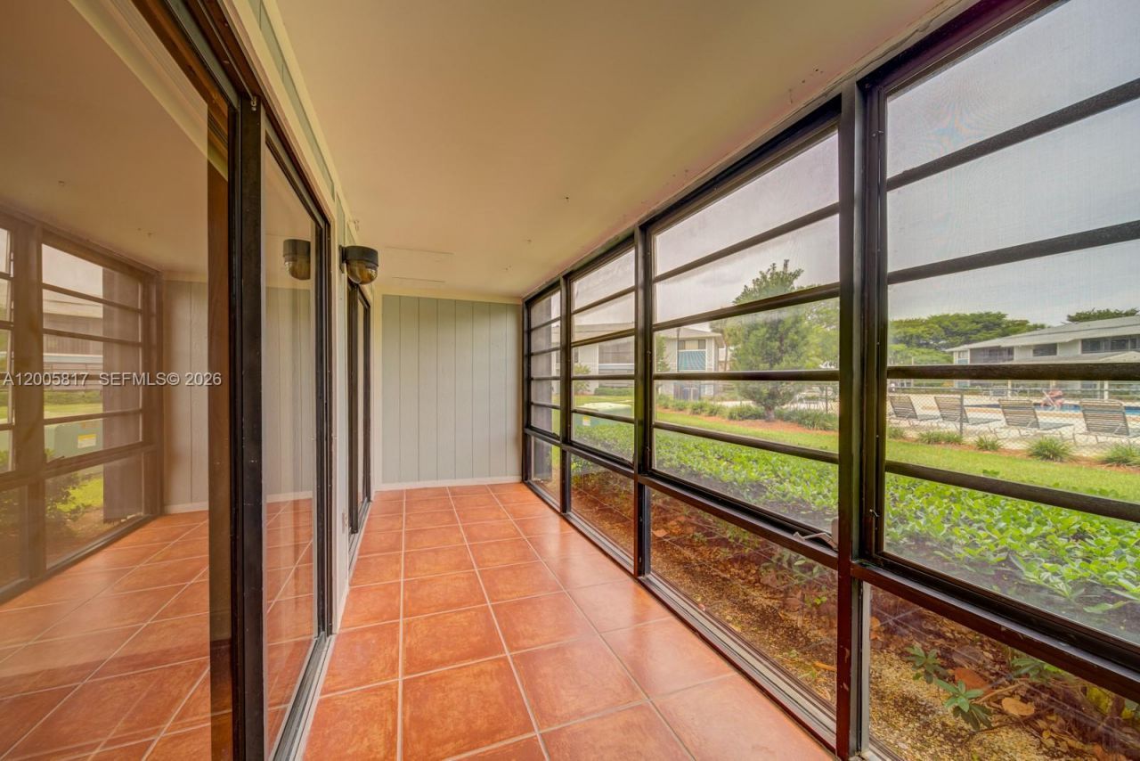 9715 Hammocks Blvd , Unit 106, Miami, FL 33196 Photo