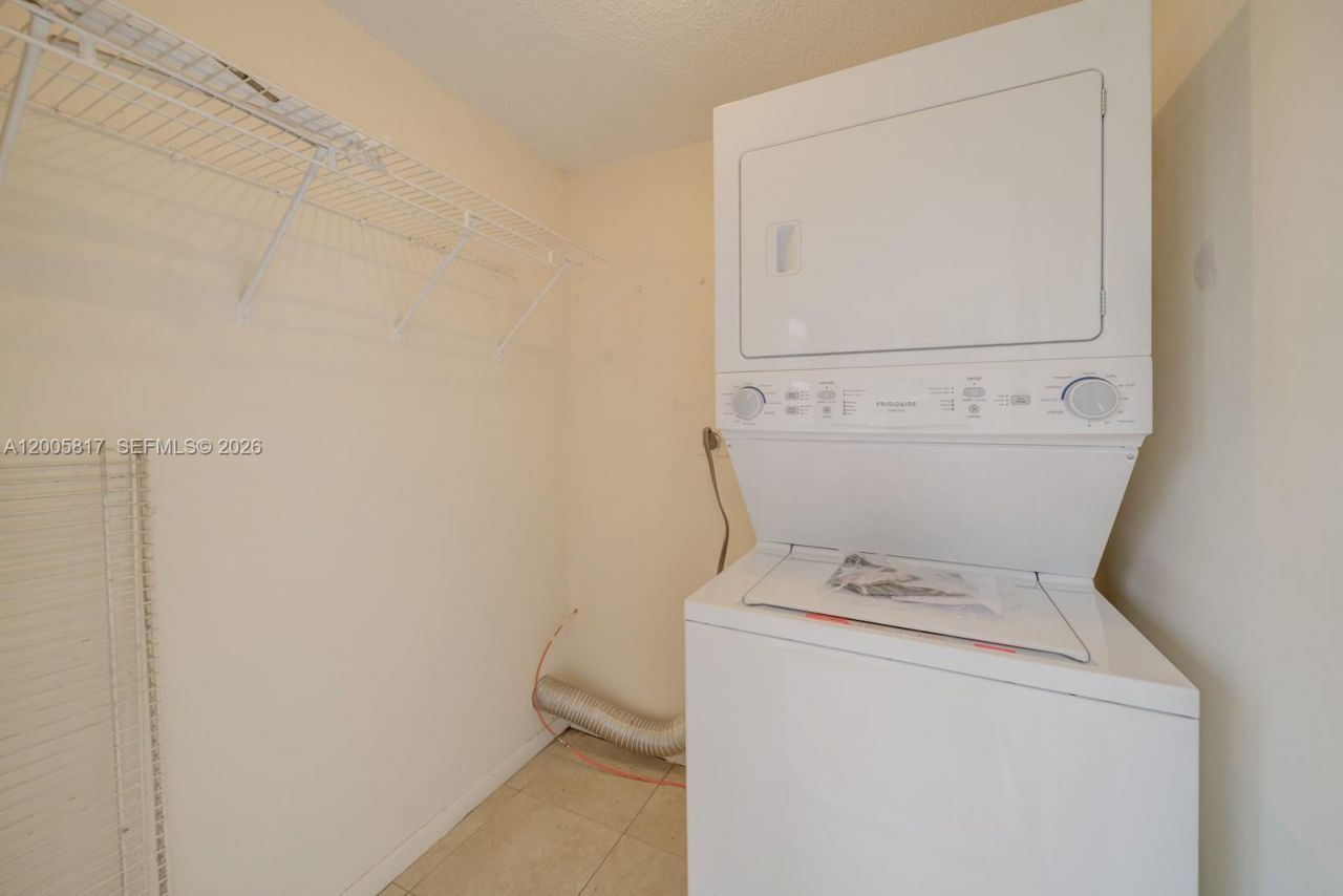 9715 Hammocks Blvd , Unit 106, Miami, FL 33196 Photo