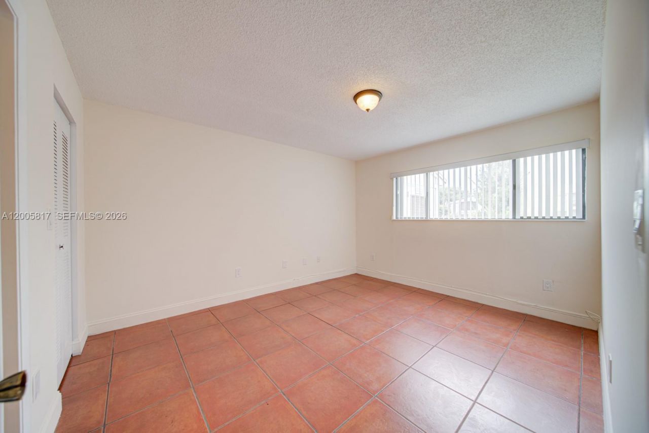 9715 Hammocks Blvd , Unit 106, Miami, FL 33196 Photo