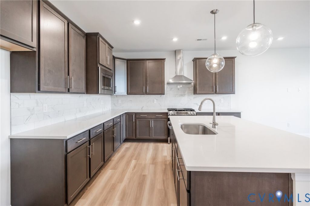 18740 Palisades Cove Trail Moseley, VA 23120
