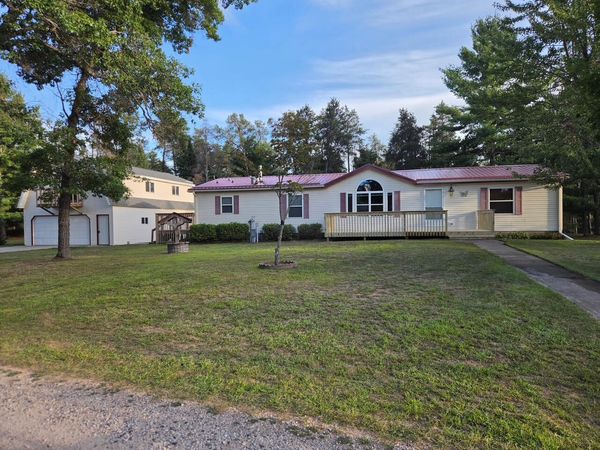 N10268 Hummingbird Ln, Stephenson, WI 54114