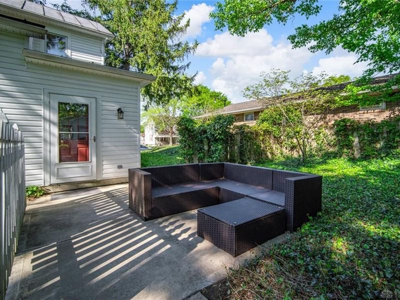 916 E Central Avenue, Miamisburg, OH 45342 Photo 17