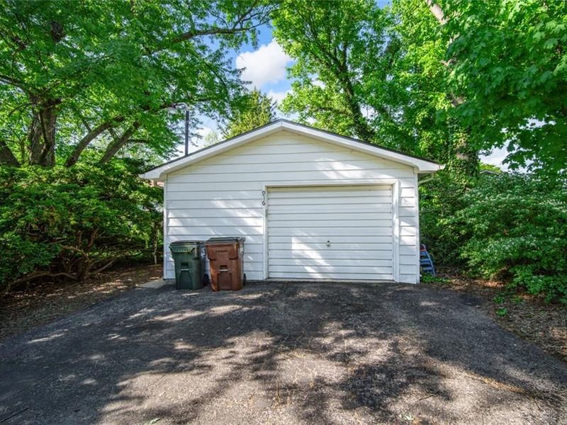 916 E Central Avenue, Miamisburg, OH 45342 Photo 18