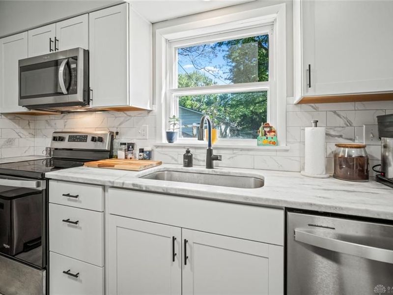 916 E Central Avenue, Miamisburg, OH 45342 Photo 26