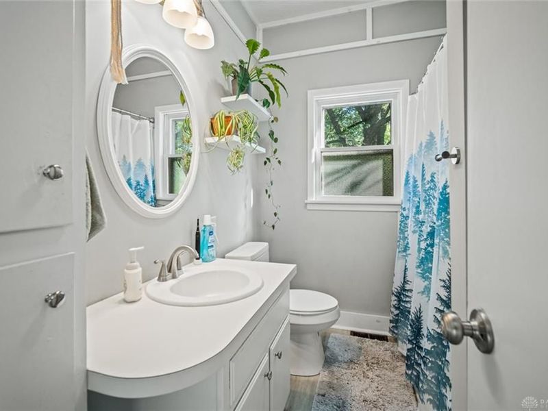 916 E Central Avenue, Miamisburg, OH 45342 Photo 28