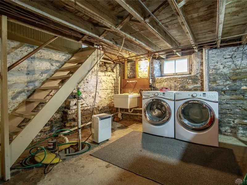 916 E Central Avenue, Miamisburg, OH 45342 Photo 36