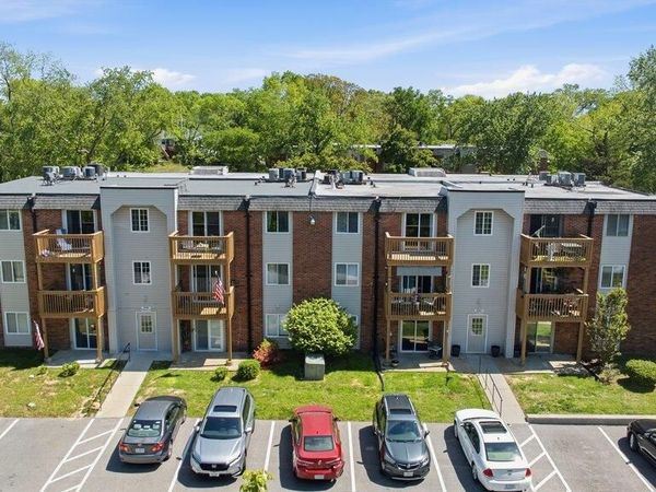 2741 Westphalia Court , Unit F, St Louis, MO 63129