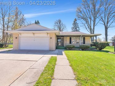 26211 Ross Street, Inkster, MI 48141