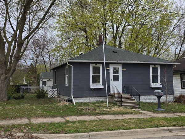 620 Saint Thomas Avenue , Albert Lea, MN 56007