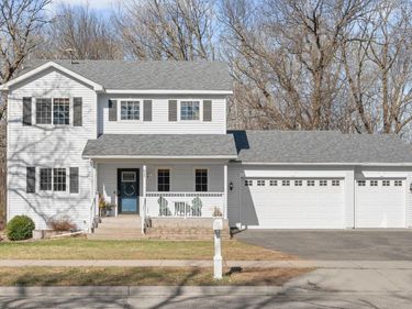 615 Oakwood Drive, Saint Cloud, MN 56304