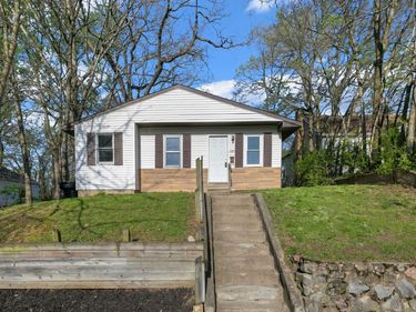 1225 S 27Th Street, South Bend, IN 46615