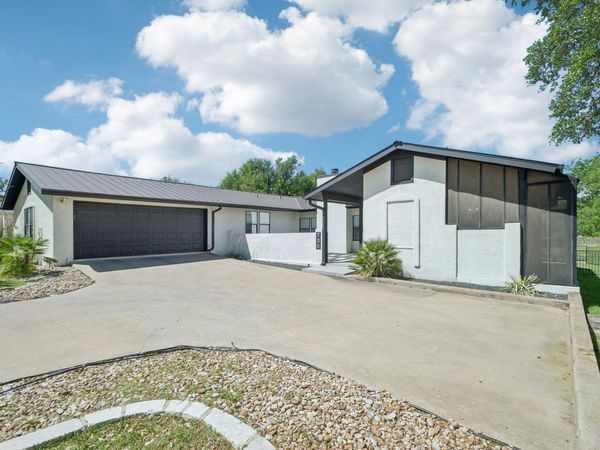 730 Vanguard ST, Lakeway, TX 78734