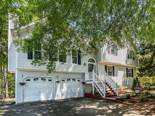 13 Greystone Lane NW, Cartersville, GA 30121