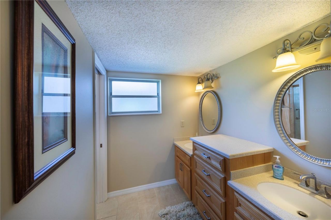 437 Cerromar Lane , Unit 525, Venice, FL 34293 Photo