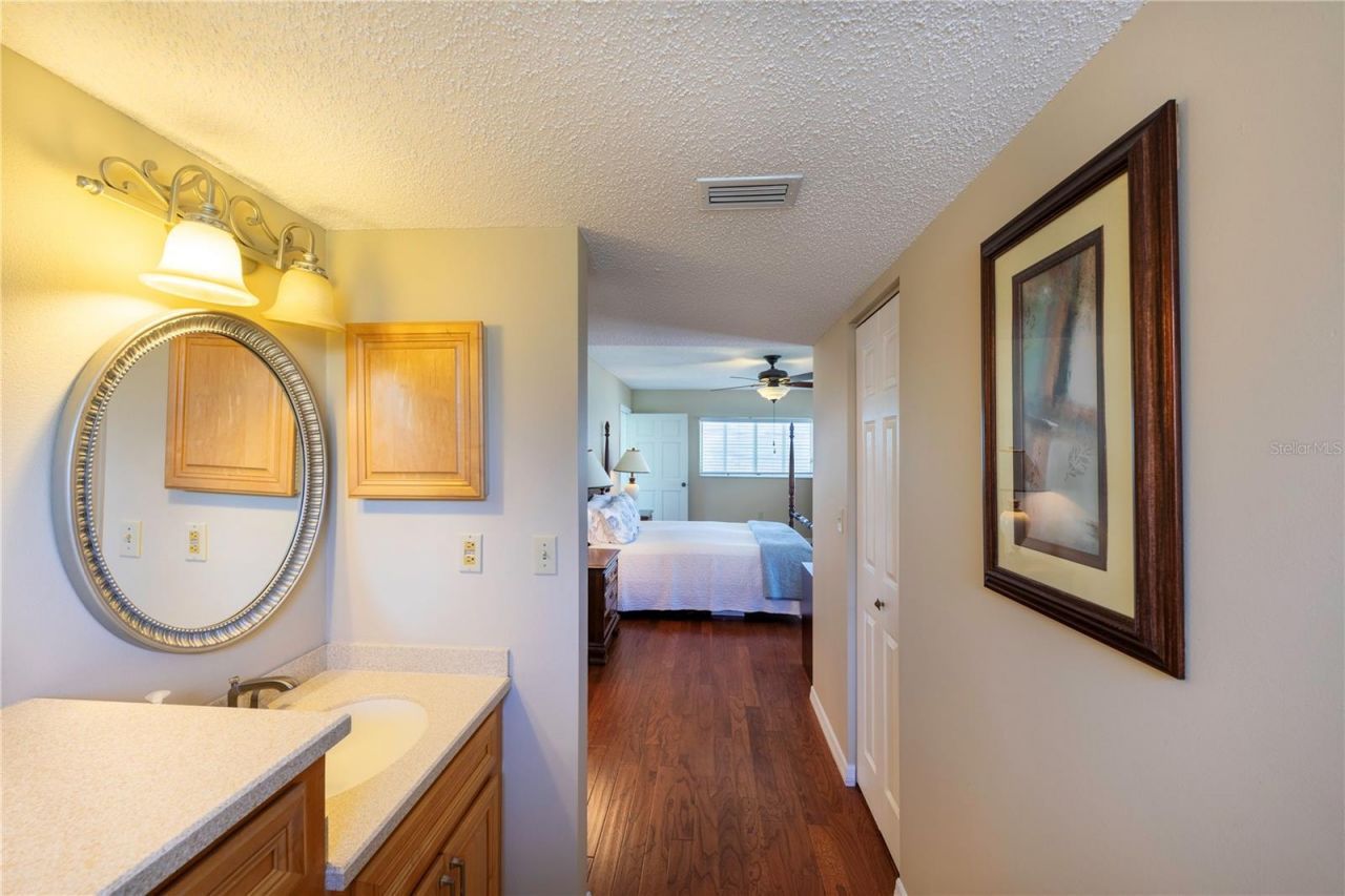 437 Cerromar Lane , Unit 525, Venice, FL 34293 Photo