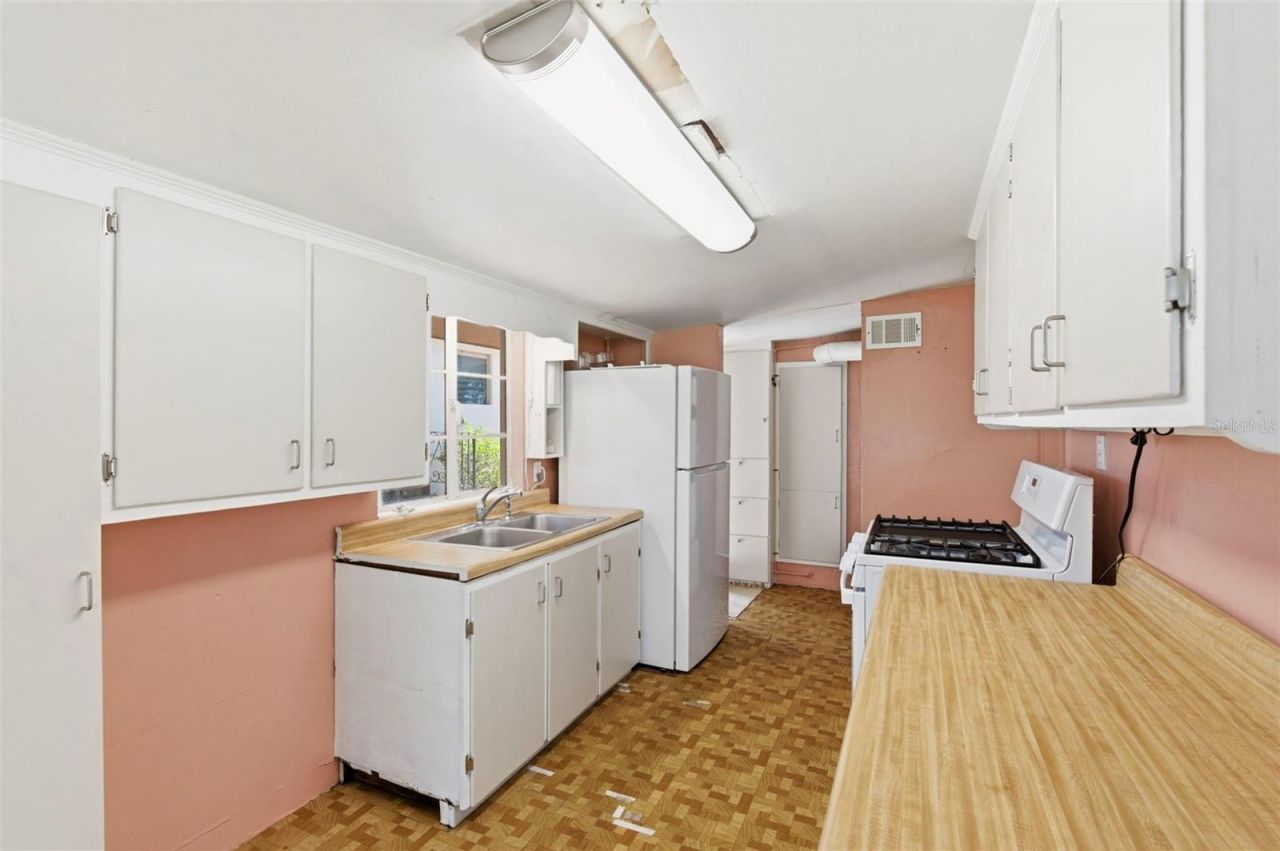 5651 Monroe Street, New Port Richey, FL 34653 Photo