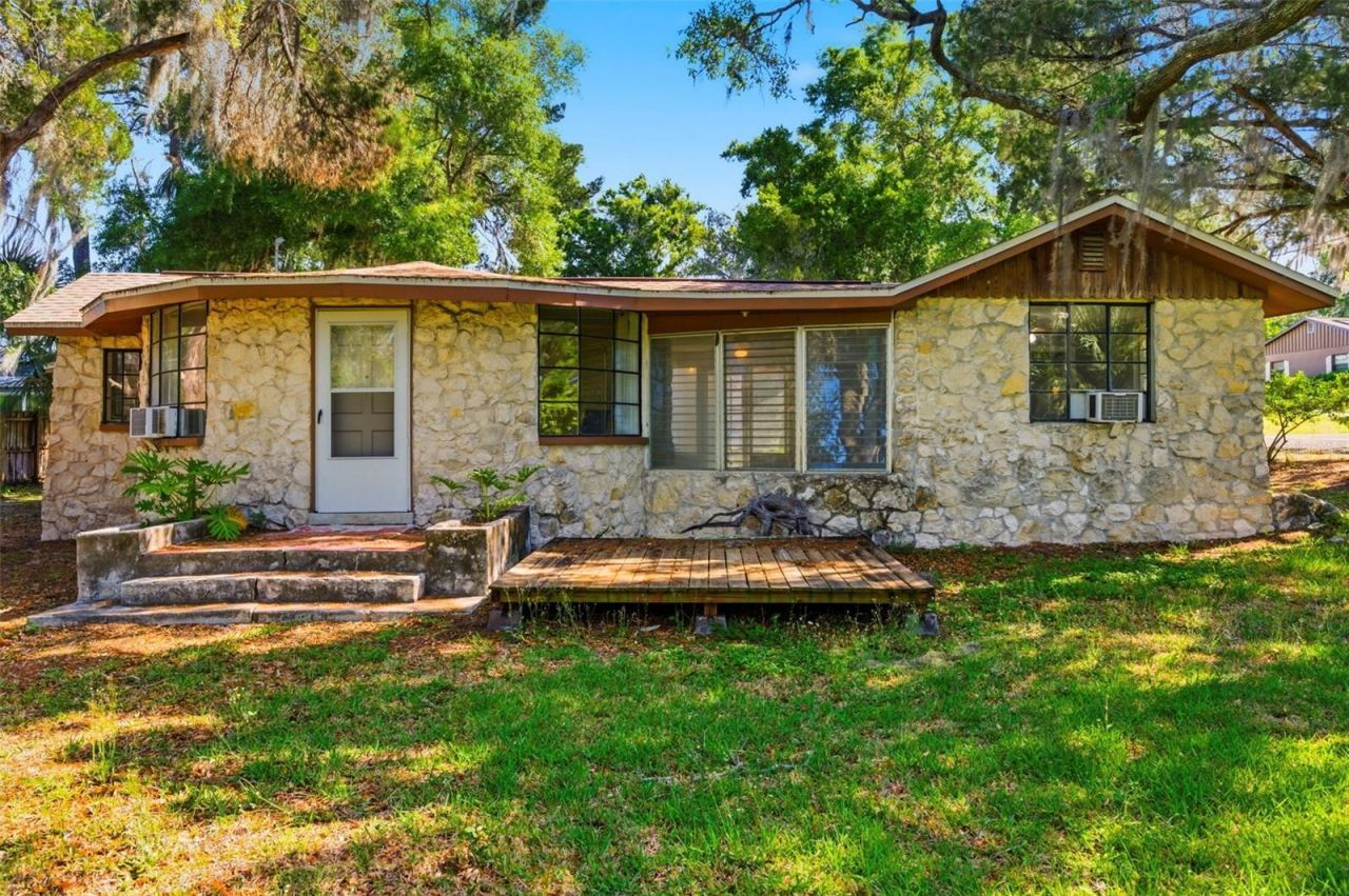 5651 Monroe Street, New Port Richey, FL 34653 Photo