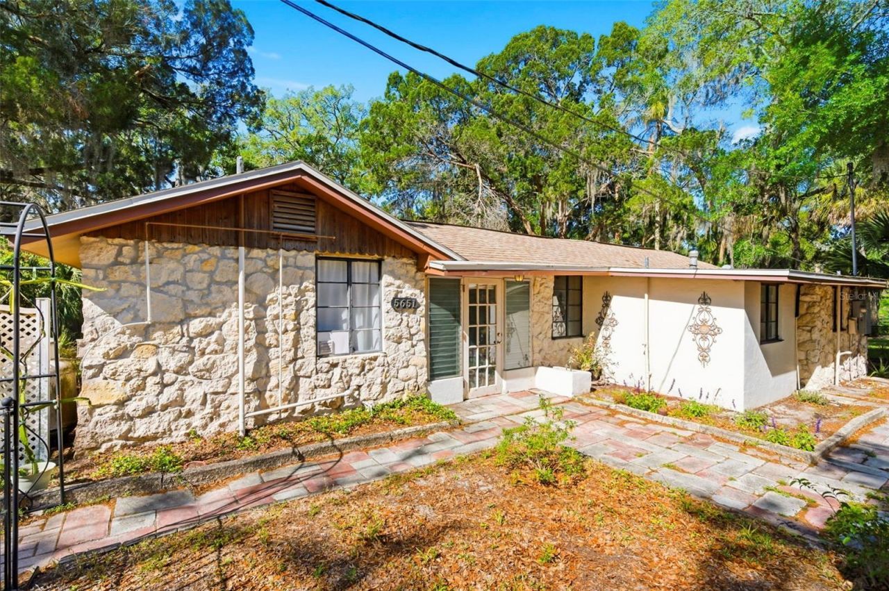 5651 Monroe Street, New Port Richey, FL 34653 Photo