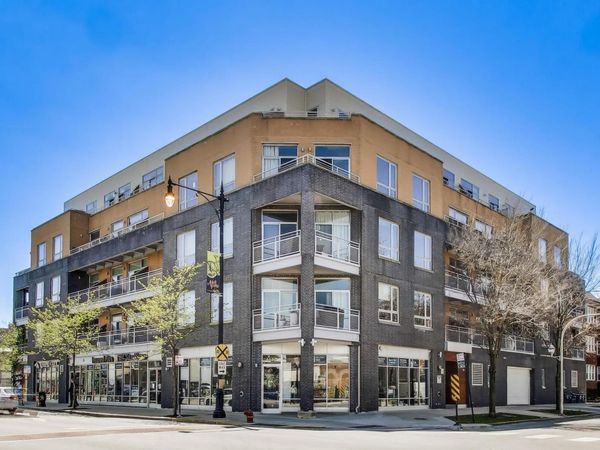 3201 W Leland Avenue, Unit 212, Chicago, IL 60625