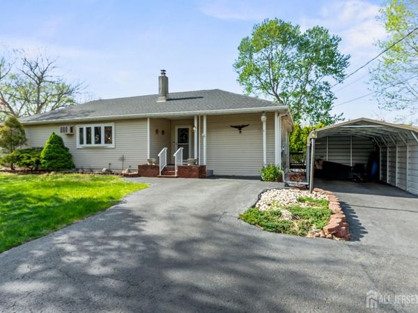 64 Avenue I Avenue, Monroe Township, NJ 08831