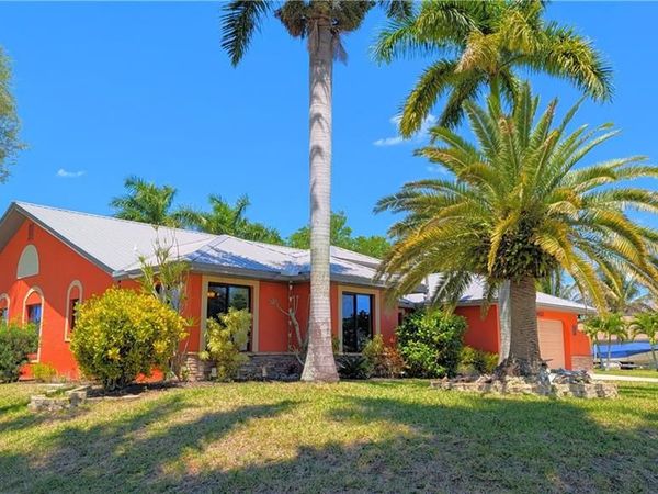 1422 SW 4th AVE , CAPE CORAL, FL 33991