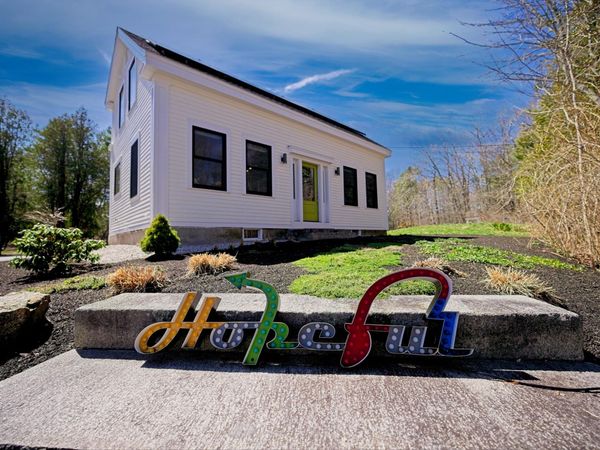 18 Greely Road , Cumberland, ME 04021