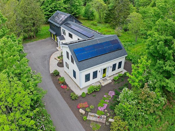 18 Greely Road, Cumberland, ME 04021