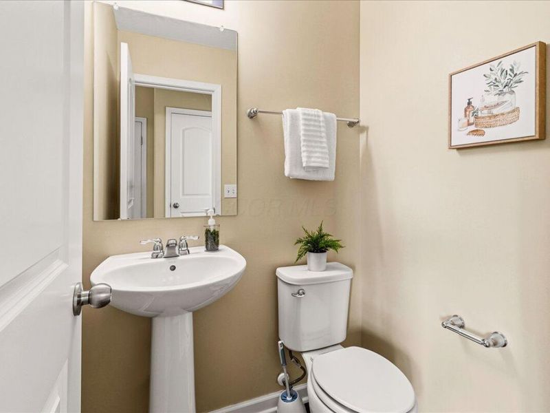 5648 Long Branch Place, Columbus, OH 43228 Photo 12